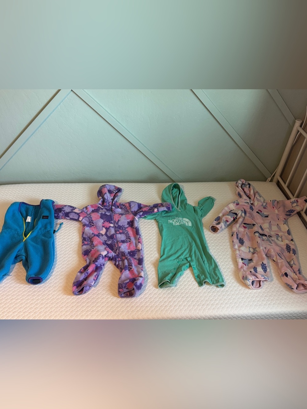 Baby Fleece Rompers Columbia North Face Patagonia 6-12 Months 4-Pack